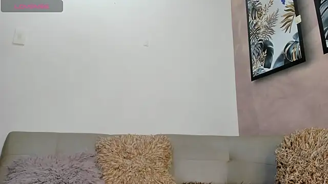 Snapshot of DahianaLincoln chatting on October 3, 11:02 pm DahianaLincoln online show from October 3, 11:02 pm