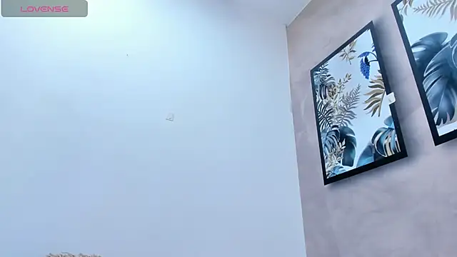 Snapshot of DahianaLincoln chatting on October 29, 10:11 pm DahianaLincoln online show from October 29, 10:11 pm