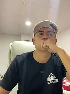 Snapshot of DanielGomez9 chatting on March 4, 11:11 pm DanielGomez9 online show from March 4, 11:11 pm