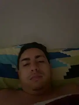 Snapshot of DanielGomez9 chatting on March 7, 1:18 pm DanielGomez9 online show from March 7, 1:18 pm