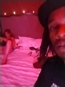 Snapshot of Puffgettingstuffed chatting on October 13, 1:55 pm Puffgettingstuffed online show from October 13, 1:55 pm