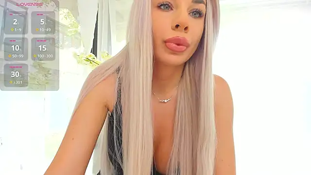 Snapshot of Russian_Ava chatting on October 24, 7:27 am Russian Ava online show from October 24, 7:27 am