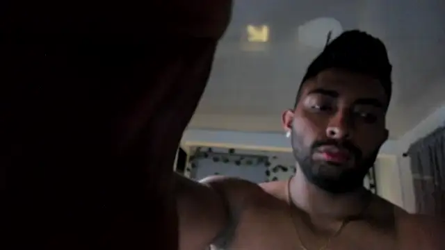 Snapshot of Couple_muscle1 chatting on September 9, 10:31 pm Couple muscle1 online show from September 9, 10:31 pm