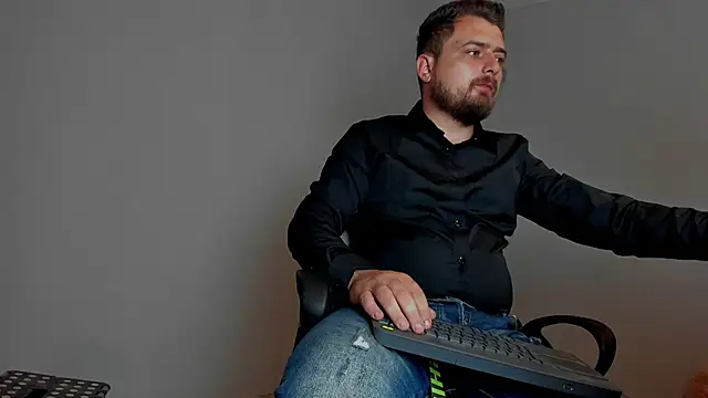 Master Mark Wayne online show from November 11, 5:02 pm