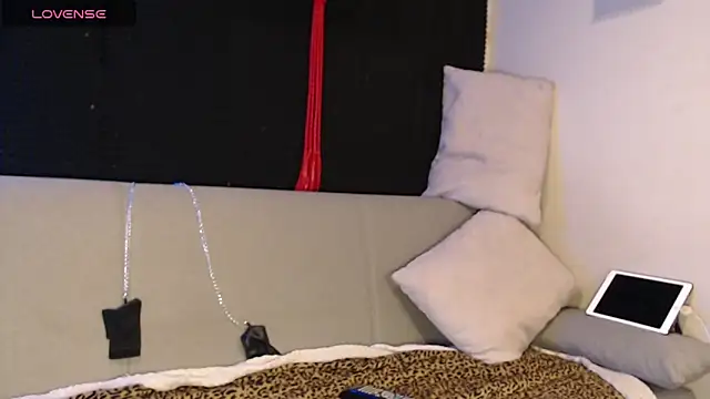 Strawberry queen91 online show from February 5, 5:09 pm