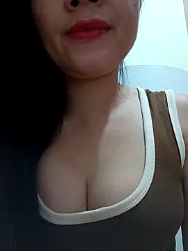 Lyly sexy2k online show from March 22, 5:09 pm