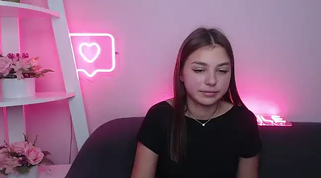 MilanaAngelAs online show from February 14, 11:10 am