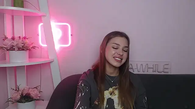 MilanaAngelAs online show from November 3, 8:43 pm