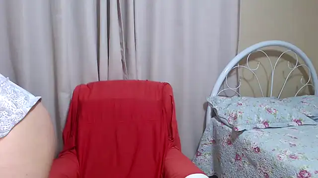 casadainocente online show from March 15, 2:35 am