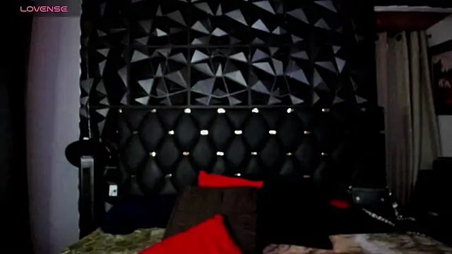 Snapshot of charlottemeyerr chatting on January 12, 6:16 pm charlottemeyerr online show from January 12, 6:16 pm