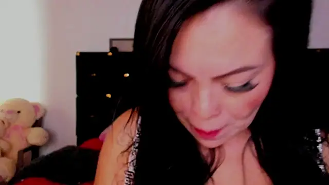 Snapshot of charlottemeyerr chatting on February 12, 2:56 am charlottemeyerr online show from February 12, 2:56 am