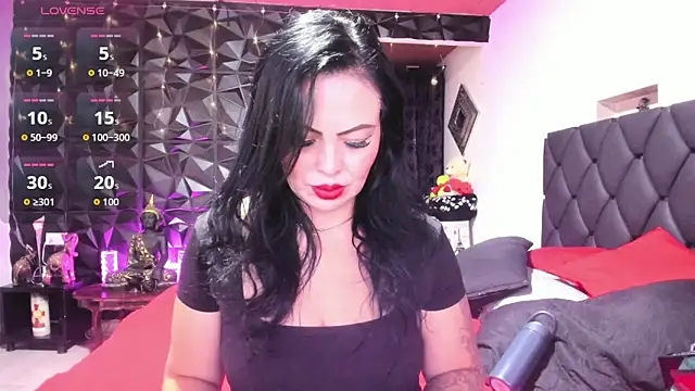 Snapshot of charlottemeyerr chatting on September 8, 7:46 pm charlottemeyerr online show from September 8, 7:46 pm