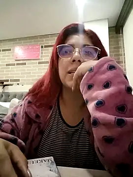 Rousse Collinss online show from December 19, 4:13 am