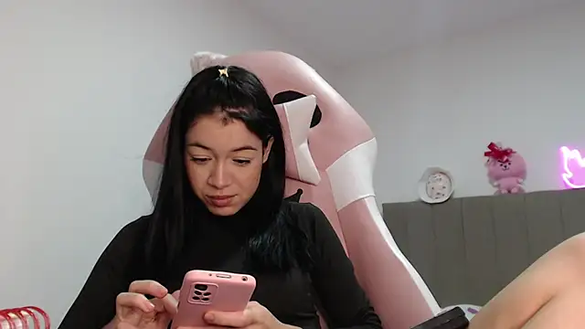 Snapshot of Caribbean_beauty_ chatting on March 23, 4:27 am Caribbean beauty online show from March 23, 4:27 am