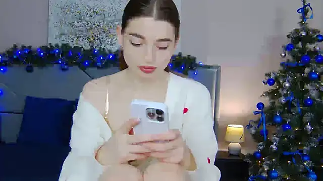NicoleRosss online show from December 21, 11:17 am