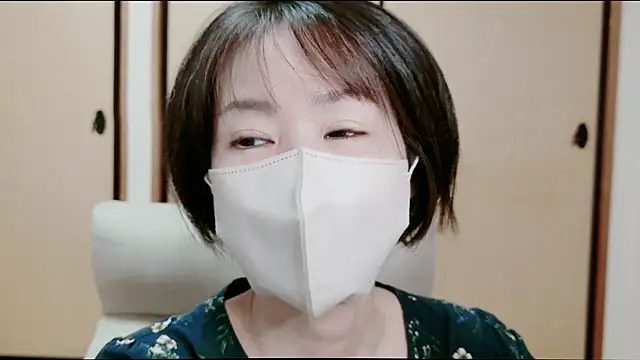 Snapshot of xxArisaxx chatting on February 6, 1:14 pm xxArisaxx online show from February 6, 1:14 pm