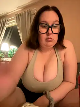 Misssmilf online show from October 24, 5:31 pm