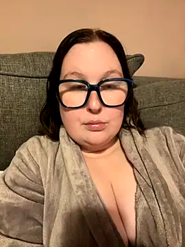 Misssmilf online show from November 4, 6:51 pm