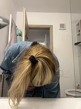 AllysonK online show from March 13, 9:05 am