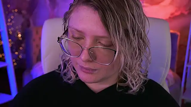 CoolTatis online show from February 9, 2:10 pm