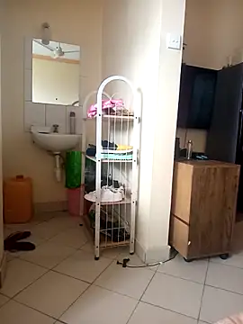 Snapshot of zainabsmile chatting on October 30, 11:11 am zainabsmile online show from October 30, 11:11 am