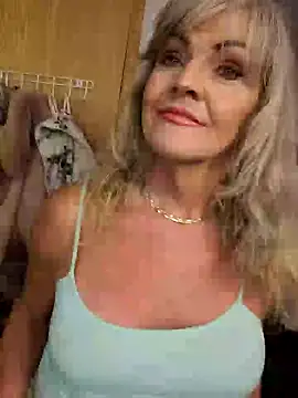 Snapshot of annika_lately chatting on September 26, 3:21 am annika lately online show from September 26, 3:21 am