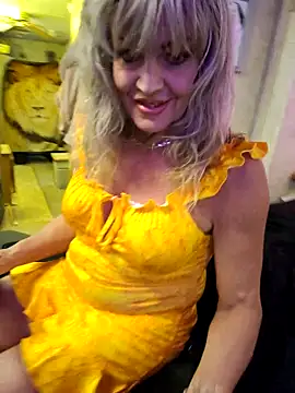Snapshot of annika_lately chatting on October 17, 3:42 am annika lately online show from October 17, 3:42 am