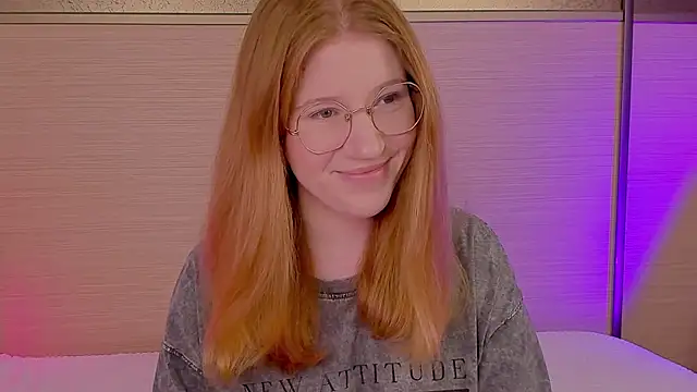 Snapshot of Tori_the_witch chatting on February 2, 6:15 am Tori the witch online show from February 2, 6:15 am