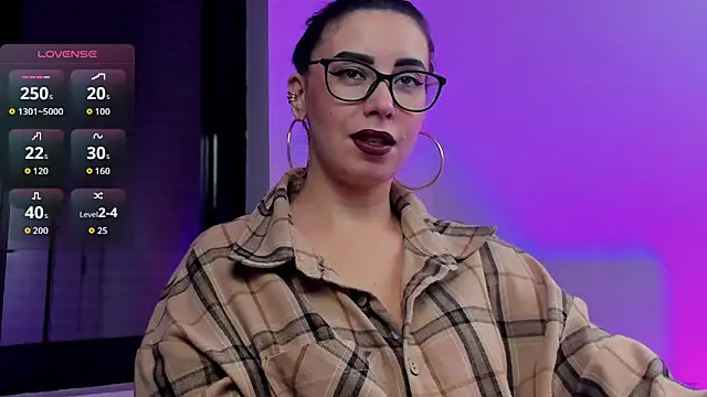 Snapshot of RitaSonnet chatting on December 18, 10:43 am RitaSonnet online show from December 18, 10:43 am