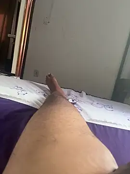 isaackaua online show from September 26, 4:33 pm