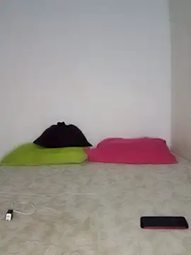 KarameloVzla online show from December 5, 1:58 am