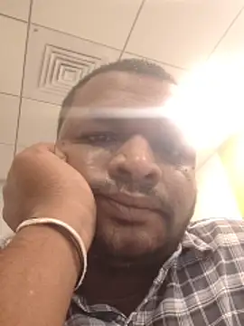 Snapshot of ITGuyhyd chatting on December 3, 1:20 pm ITGuyhyd online show from December 3, 1:20 pm