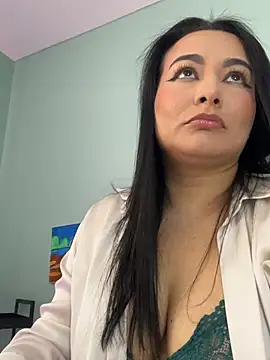 sharon leone26 online show from January 13, 9:20 pm