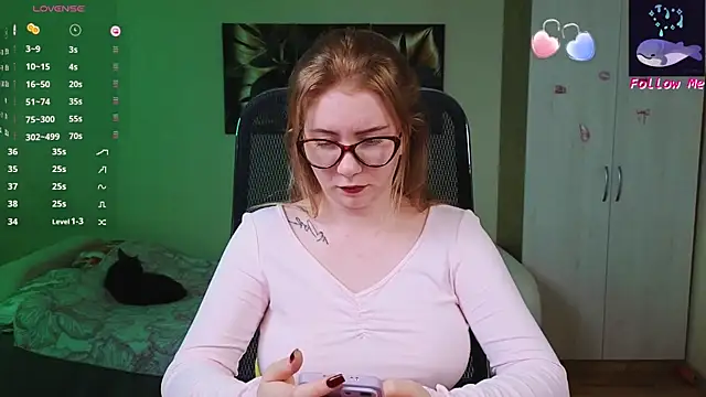 Snapshot of D0nna_ chatting on September 13, 9:25 pm D0nna online show from September 13, 9:25 pm