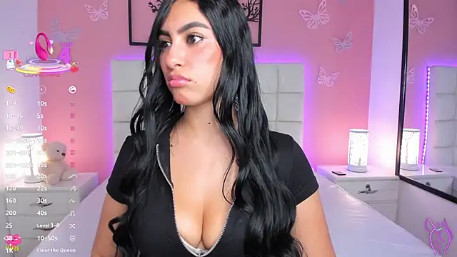 Snapshot of Emily_roux chatting on March 15, 4:24 am Emily roux online show from March 15, 4:24 am