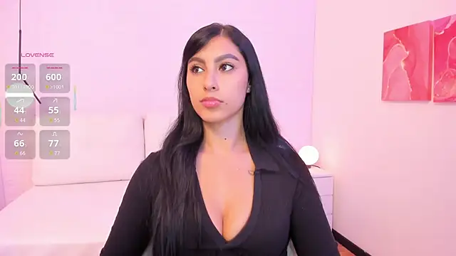 Snapshot of Emily_roux chatting on September 10, 1:38 am Emily roux online show from September 10, 1:38 am