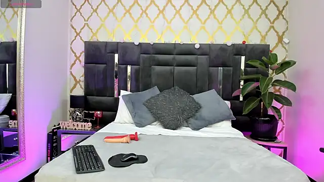 Snapshot of RubbyTaylor chatting on January 22, 2:14 pm RubbyTaylor online show from January 22, 2:14 pm