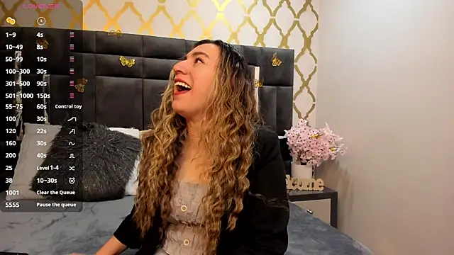 Snapshot of RubbyTaylor chatting on October 9, 2:15 pm RubbyTaylor online show from October 9, 2:15 pm