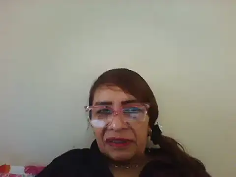 Snapshot of LITLESTAR chatting on December 6, 4:06 pm LITLESTAR online show from December 6, 4:06 pm