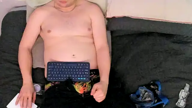 stillwild online show from February 19, 5:09 pm