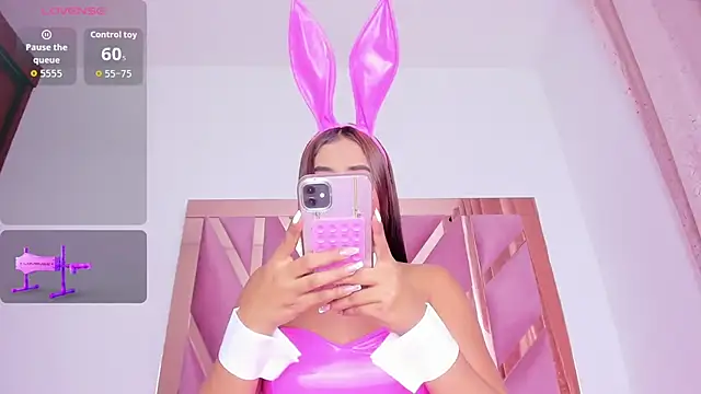 CherryBlossom23 online show from April 6, 1:58 am