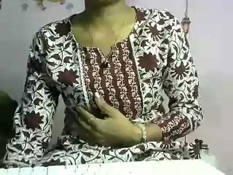 momo lov online show from January 2, 10:48 am