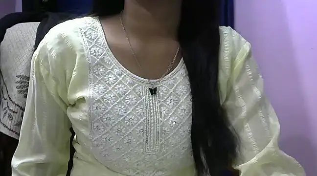 momo lov online show from February 8, 4:47 am