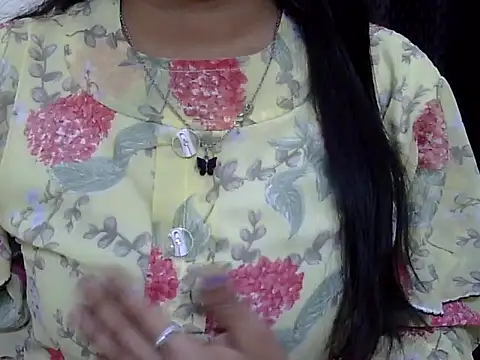 momo lov online show from March 8, 5:28 am