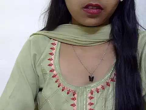 momo lov online show from March 18, 8:14 am