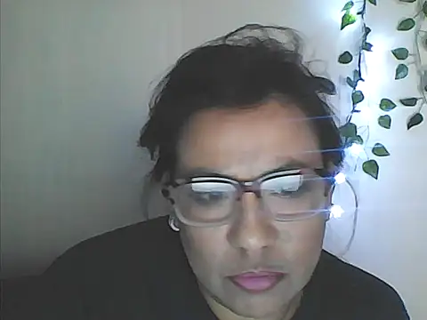 Erotic nayma online show from December 6, 2:38 pm