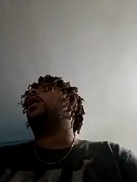 Snapshot of Dj-yefri-pauta chatting on January 31, 11:13 pm Dj-yefri-pauta online show from January 31, 11:13 pm