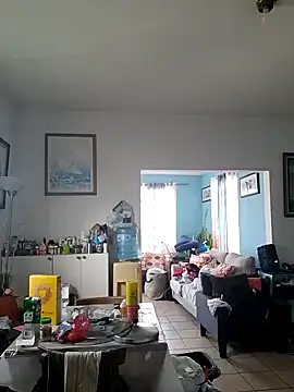 Snapshot of Dj-yefri-pauta chatting on February 7, 4:24 pm Dj-yefri-pauta online show from February 7, 4:24 pm