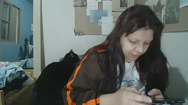 Snapshot of bbyedarling chatting on October 22, 1:06 am bbyedarling online show from October 22, 1:06 am