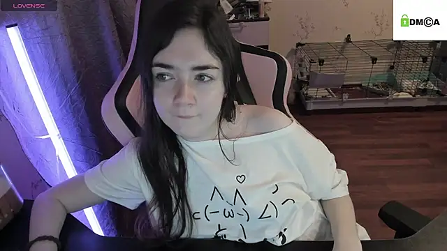 Snapshot of Crazy_forest_fairy chatting on January 20, 1:28 am Crazy forest fairy online show from January 20, 1:28 am